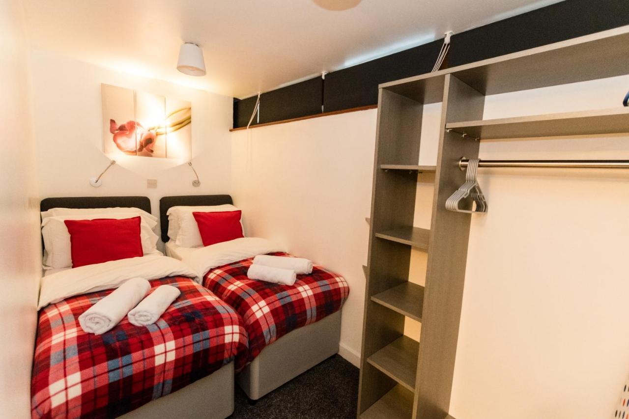 1 Bedroom Newton Apartment L Free Parking L Wigan Royal Infirmary L Haigh Hall L Central Location Exterior foto