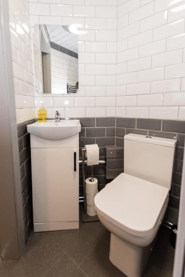 1 Bedroom Newton Apartment L Free Parking L Wigan Royal Infirmary L Haigh Hall L Central Location Exterior foto